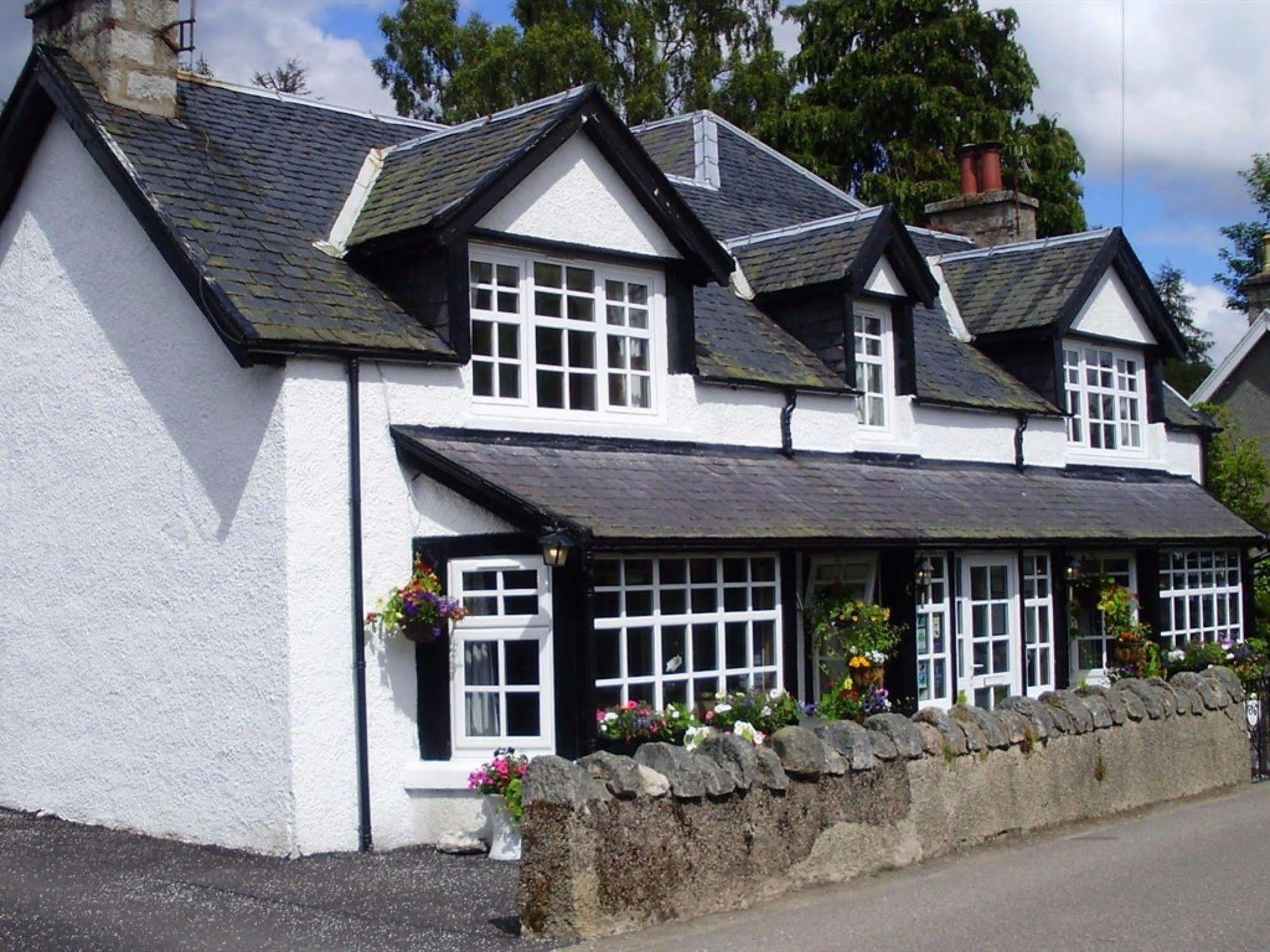 Carrmoor Guest House Carrbridge Bagian luar foto