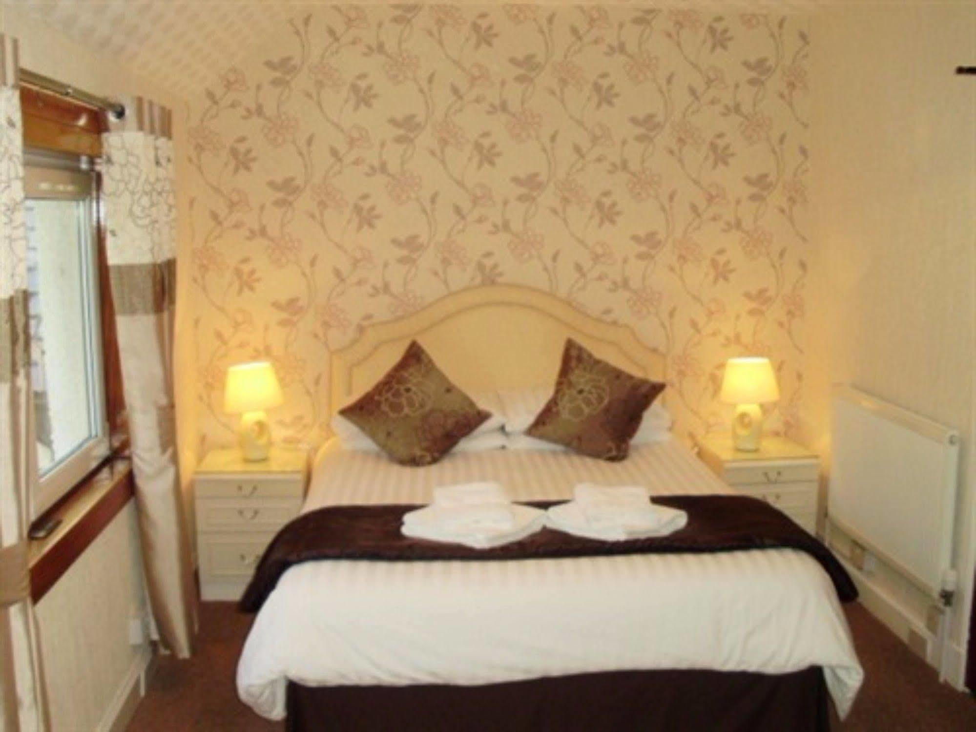 Carrmoor Guest House Carrbridge Bagian luar foto